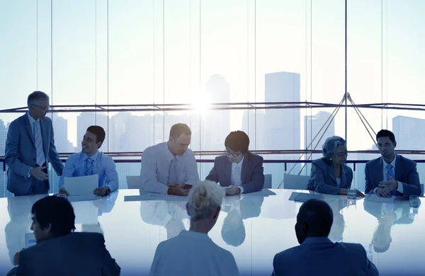 Obchodní lidé setkání panoráma — Stock fotografie