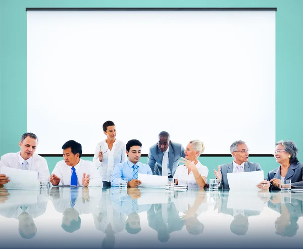 Persone alla riunione di lavoro — Foto Stock