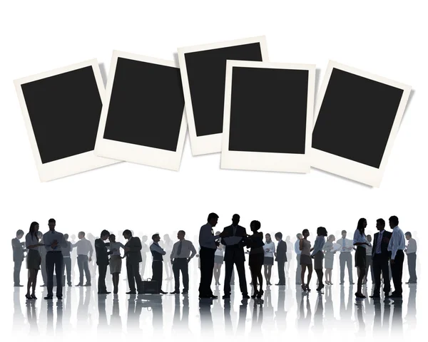 Pessoas de negócios com Polaroid Papers Concept — Fotografia de Stock