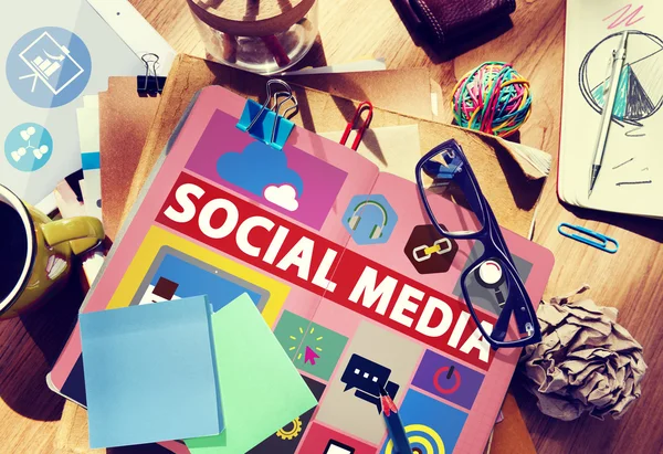 Szociális média szociális hálózati kapcsolathoz tartozó média link koncepció — Stock Fotó