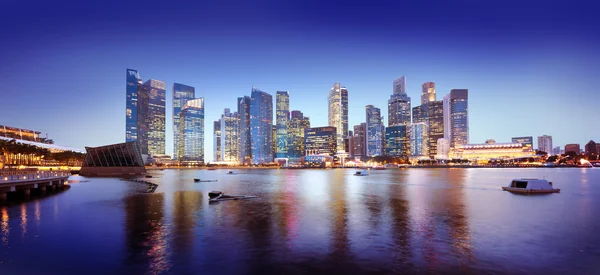 Cityscape Singapur geceleri — Stok fotoğraf