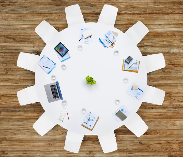 Digital devices on working table — Stock Photo, Image