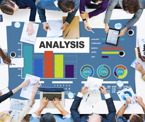 Analyse Graphique à barres analytiques Information sur les données — Photo