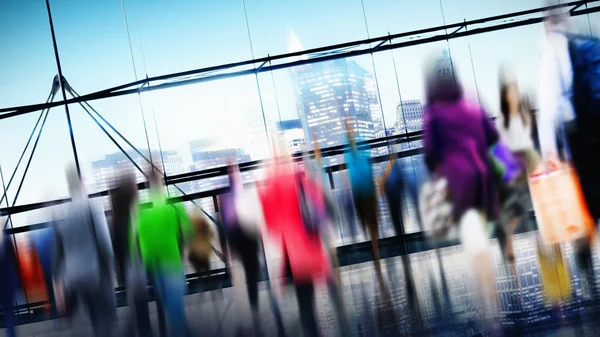 People walking in city — Stock Photo, Image