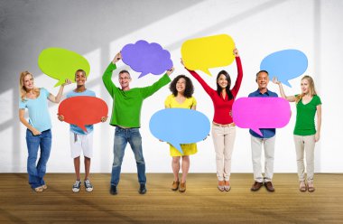 Çeşitlilik insanlarla konuşma balonları