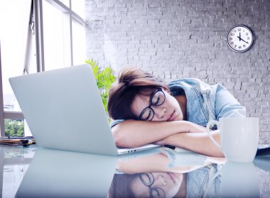 İşkadını uyku Office işçisi kavramı