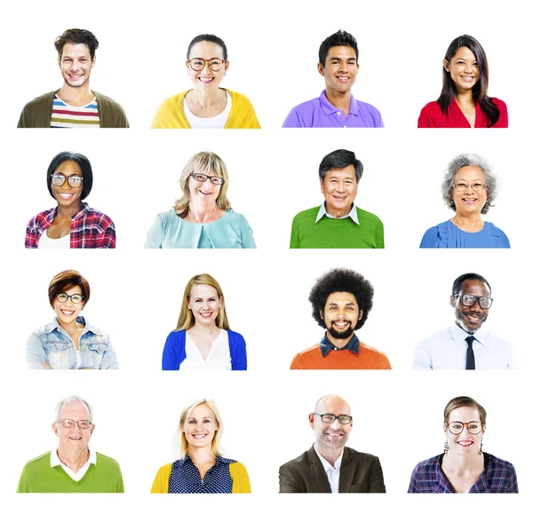 Diverse junge glückliche Menschen — Stockfoto