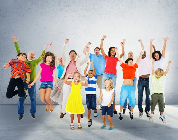 Vielfalt Menschen, die zusammenstehen — Stockfoto