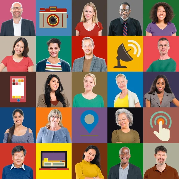 Multietniska människor och teknik koncept — Stockfoto