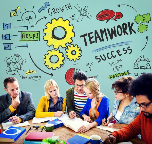 Concetto di collaborazione del team di lavoro di squadra — Foto Stock