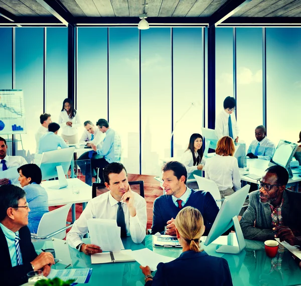 Mensen wereldwijde communicatie Office — Stockfoto