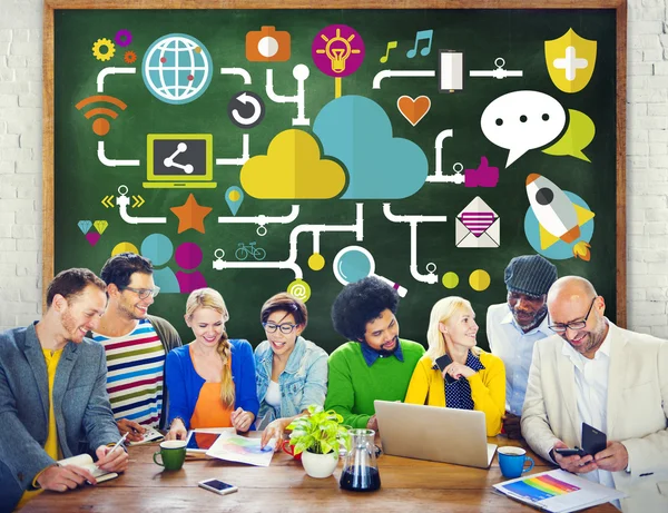 Gruppo di persone e Social Media Networking — Foto Stock