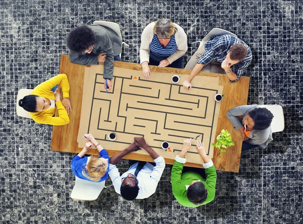 Business people and Maze Strategy Success Solution — Stock Photo, Image