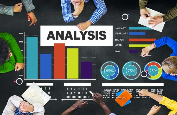 Análisis de datos del gráfico de barras de información —  Fotos de Stock