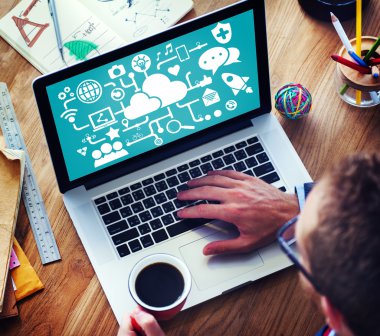 Web Tasarımcısı ve başlangıç ofis tasarım