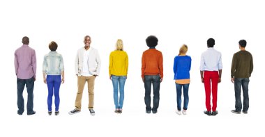 kalabalıktan ayakta adam