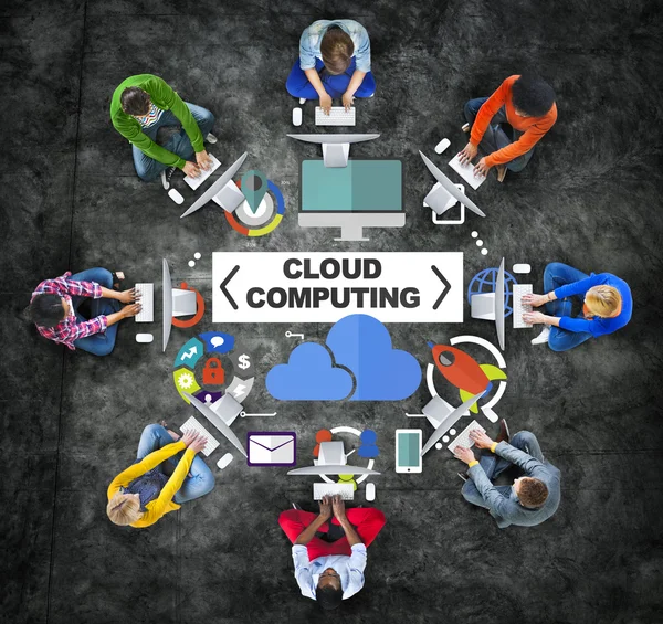 Cloud Computing für die globale Kommunikation — Stockfoto