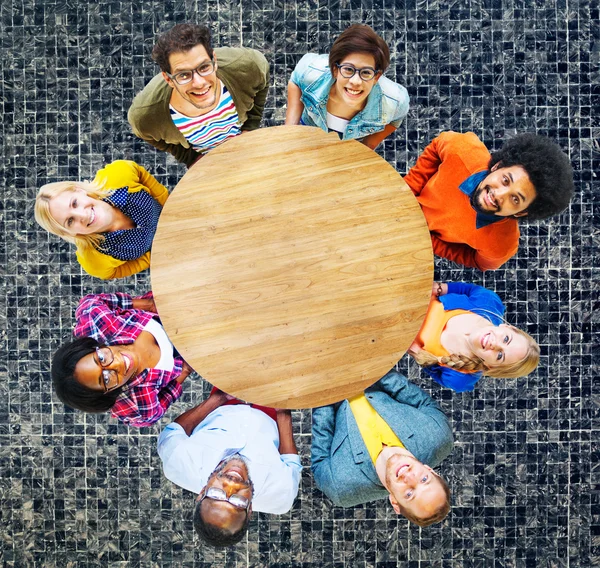 Conceito alegre de apoio à solidez — Fotografia de Stock