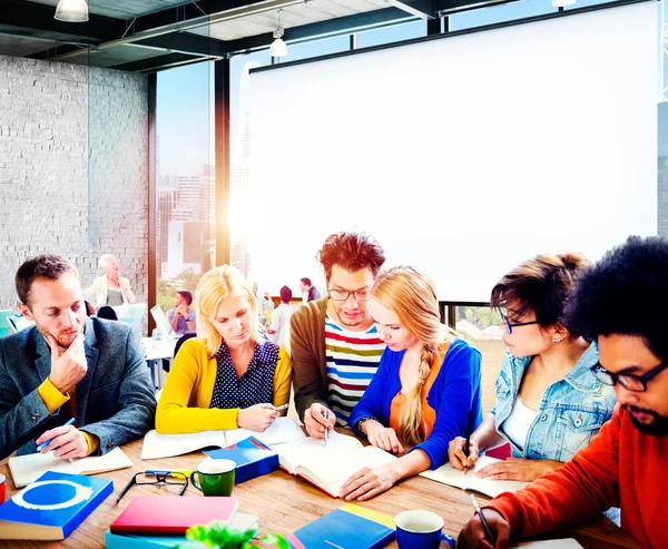 Reunión de personas Trabajo en equipo Concepto de discusión — Foto de Stock