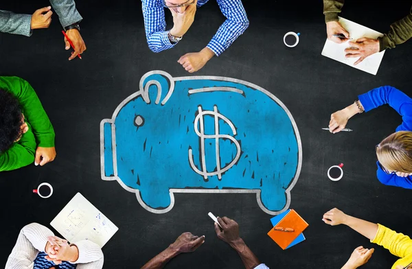 Концепция финансирования Piggy Bank — стоковое фото