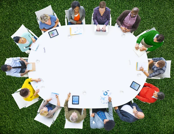 Grupo de personas Reunión Concepto de lluvia de ideas — Foto de Stock