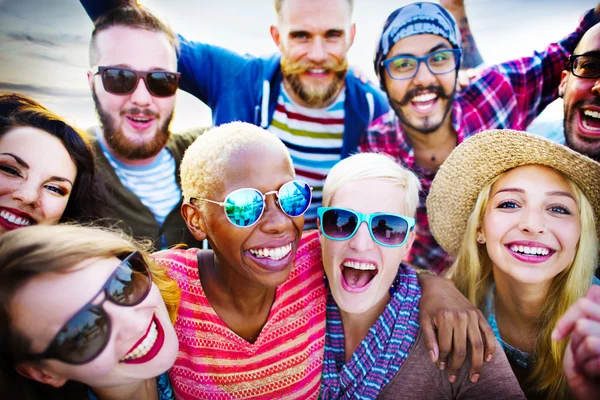 Amigos Aproveitando Partido Lazer Felicidade Conceito — Fotografia de Stock