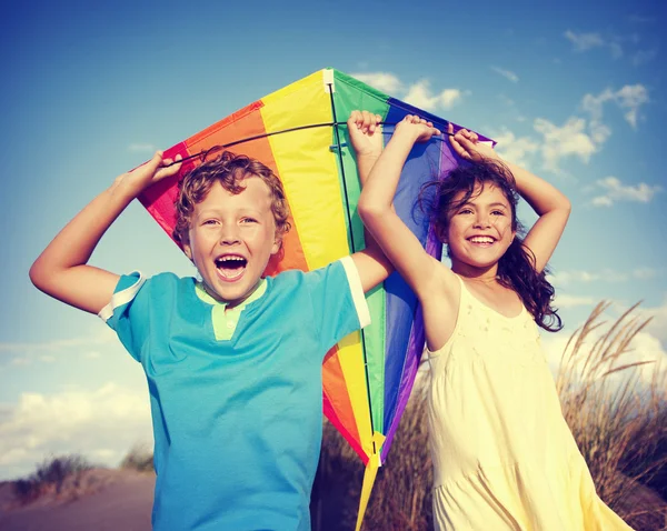 Children Playing with the Kite — Stock Photo, Image