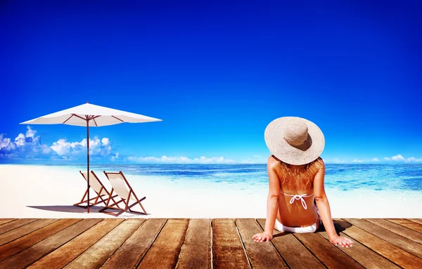 Woman Relaxing Sunny Beach Concept — Stock Photo, Image