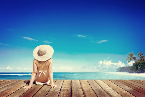 Relax Spiaggia Donna Vacanza Concetto — Foto Stock