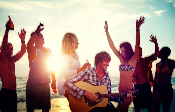 Ludzie Beach Party koncepcja lato — Zdjęcie stockowe