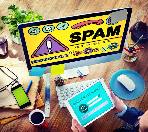 Virus del problema del spam Concepto de hackeo de malware en línea —  Fotos de Stock