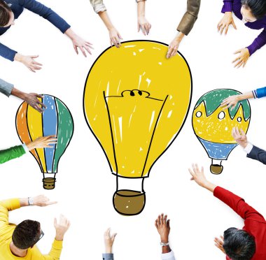 Sıcak hava balon ampul fikirler hayal uçuş kavramı