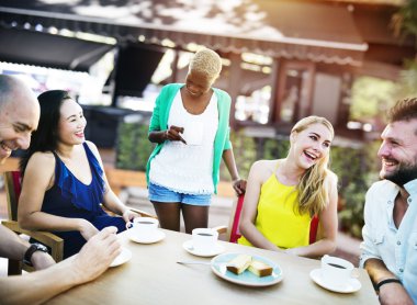 Kavramı konuşmak ve tüyler ürpertici arkadaşlar