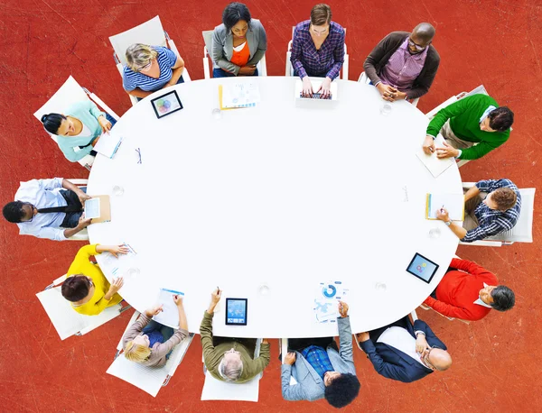 Grupo de Pessoas Conceito de Brainstorming — Fotografia de Stock