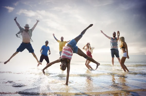 Letní dovolená koncepce přátelství — Stock fotografie
