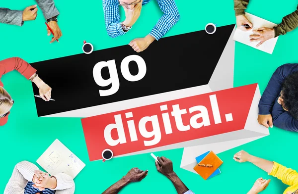 Gjennomføring av begrepet "Go Digital Technology" – stockfoto