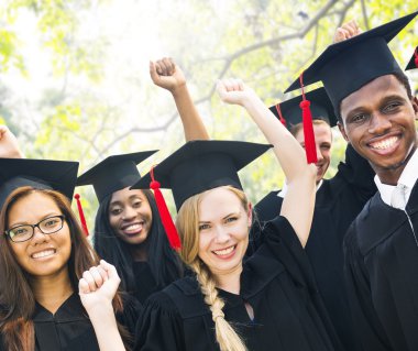 Çeşitlilik öğrencilerin mezuniyet kavramı kutlama