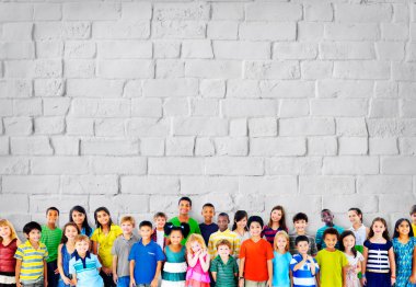 sevimli gülümseyen çocuklar