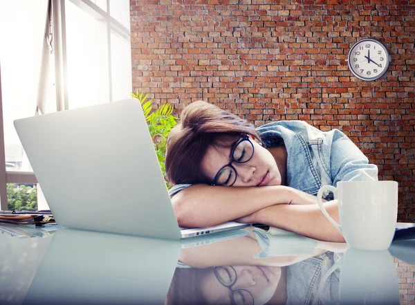 Businesswoman sonno pausa Concep — Foto Stock