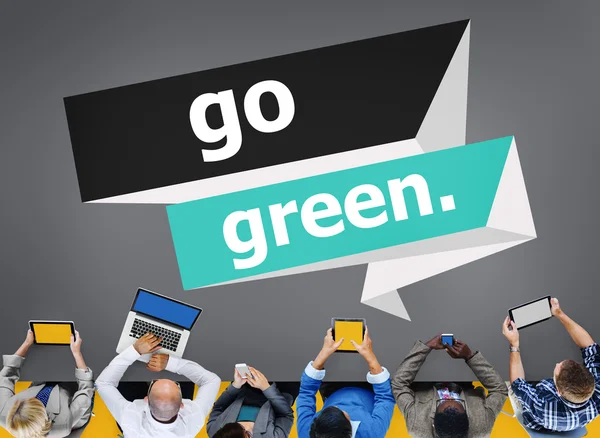 Go Green Concepto de negocio ambiental —  Fotos de Stock