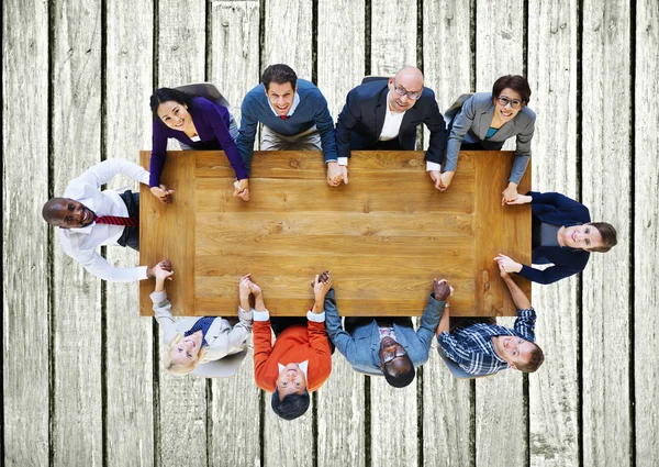 Mensen uit het bedrijfsleven over bijeenkomst, saamhorigheid Concept — Stockfoto