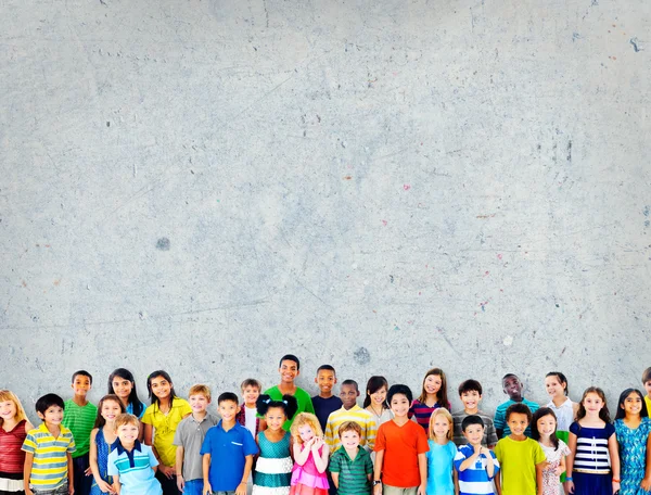 Schattige lachende kinderen — Stockfoto