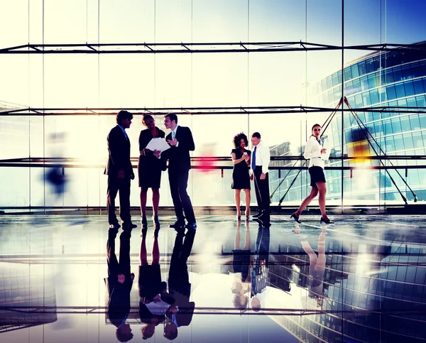 Business people discussing — Stock Photo, Image