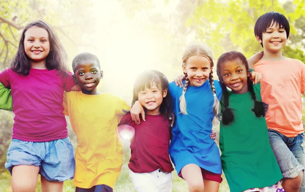 Unidad y amistad de los niños —  Fotos de Stock