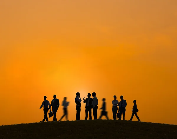 Silhouette Gruppe von Menschen — Stockfoto