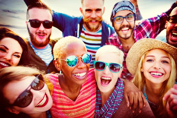 Teenagers Friends at Beach Party Concept — Stock Photo, Image