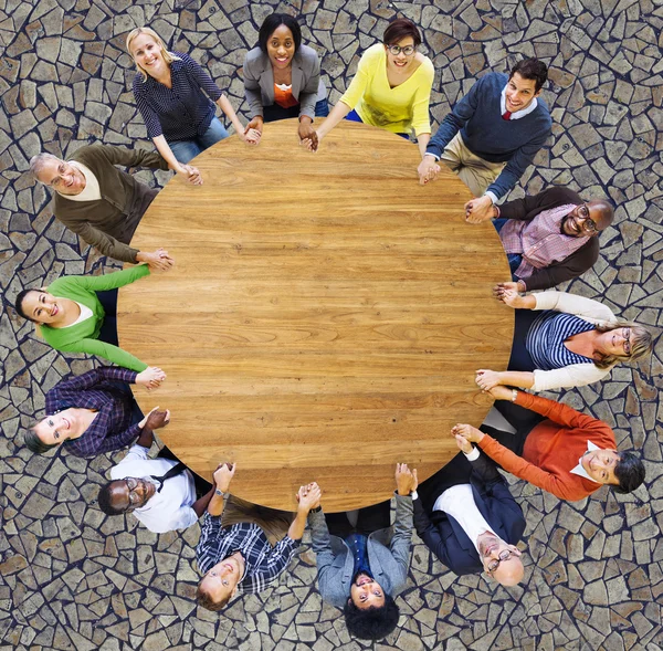 Geschäftsleute, Konzept zur Unterstützung der Teamarbeit — Stockfoto