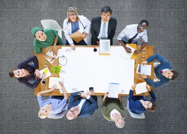 Ärztegruppe über Tagungskonzept — Stockfoto