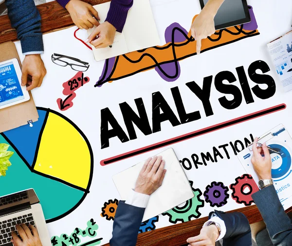 Business People and Analysis — Stock Photo, Image