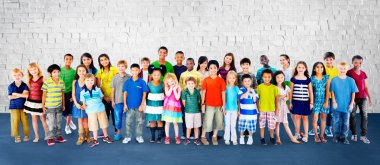 sevimli gülümseyen çocuklar